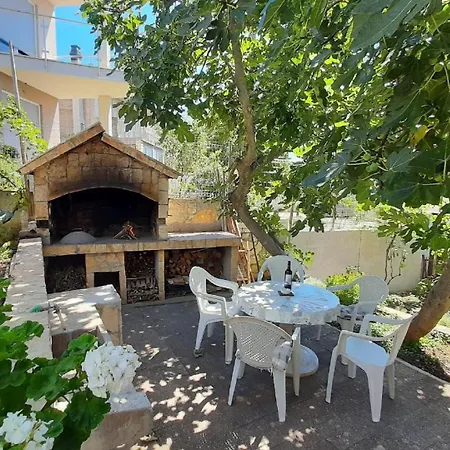 Mit Blick Auf Wasser Trogir